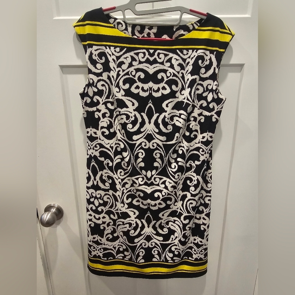 Jessica Howard Black White Scroll Print Sheath Dress Yellow Border Women’s Small